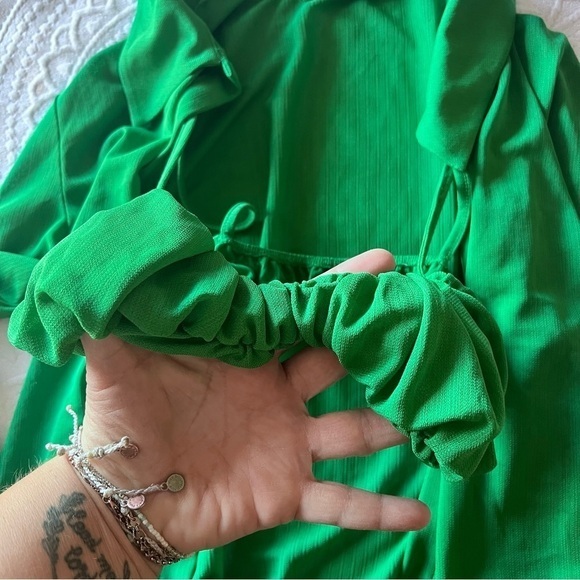 ZARA Green Sheer BUTTON DOWN SHIRT with built‎ in bralette - Picture 2 of 4
